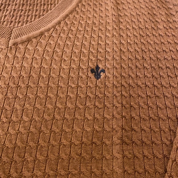 HARRY VARDOR 💯 WOOL CABLE KNIT SWEATER WITH BLACK FLORDALEE. NWOT - Picture 3 of 11